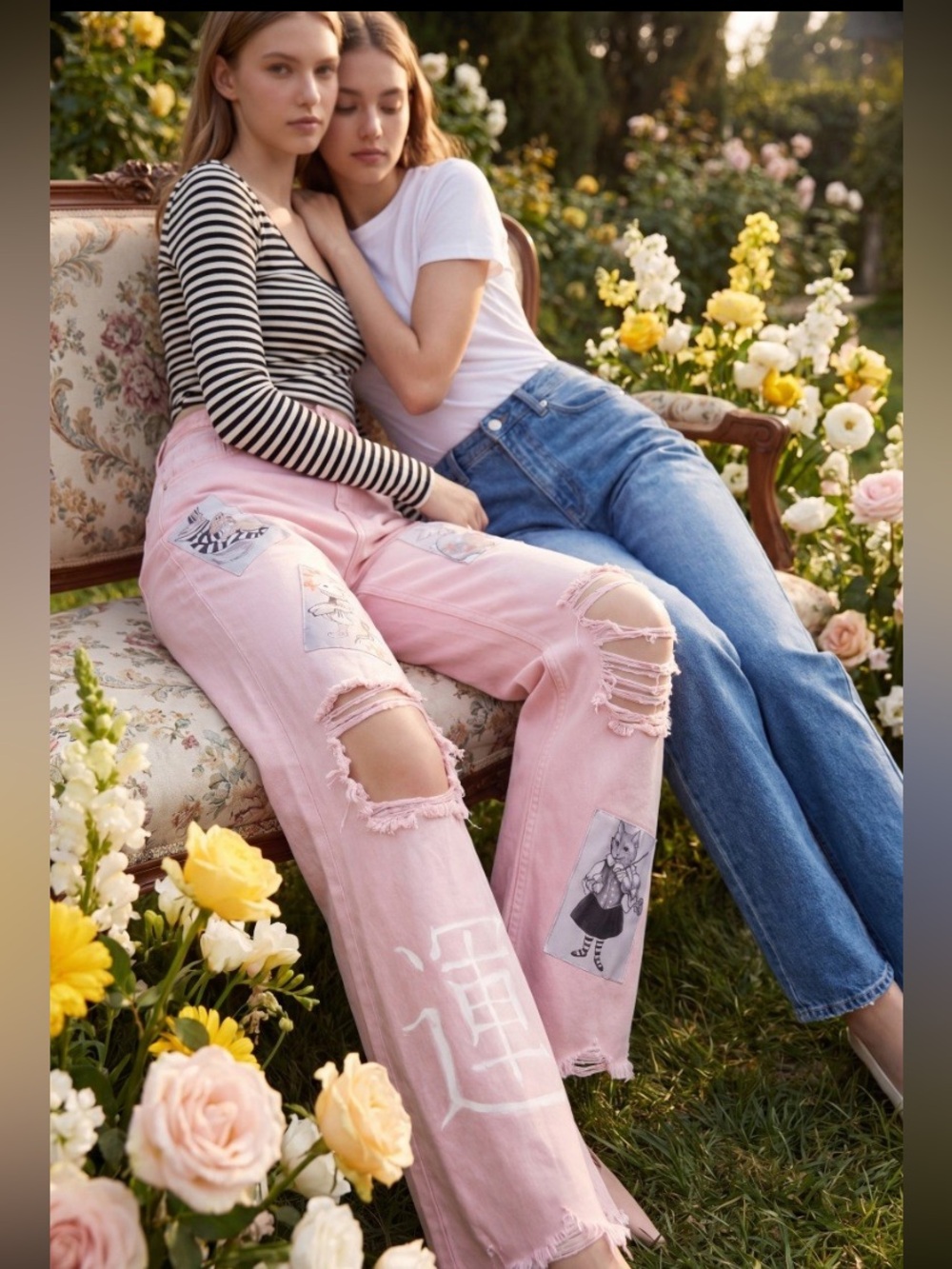 “Little friends” jeans